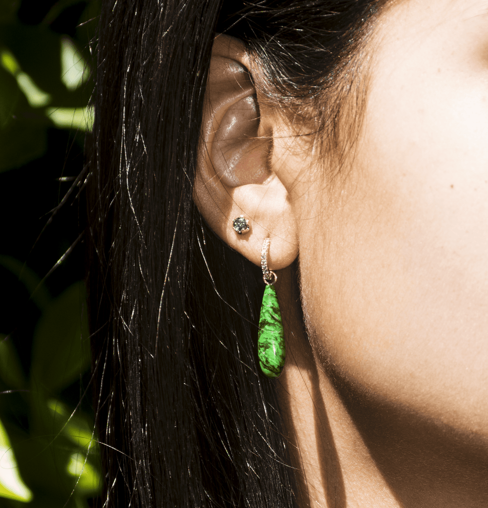 Round Blue/Green Stud
