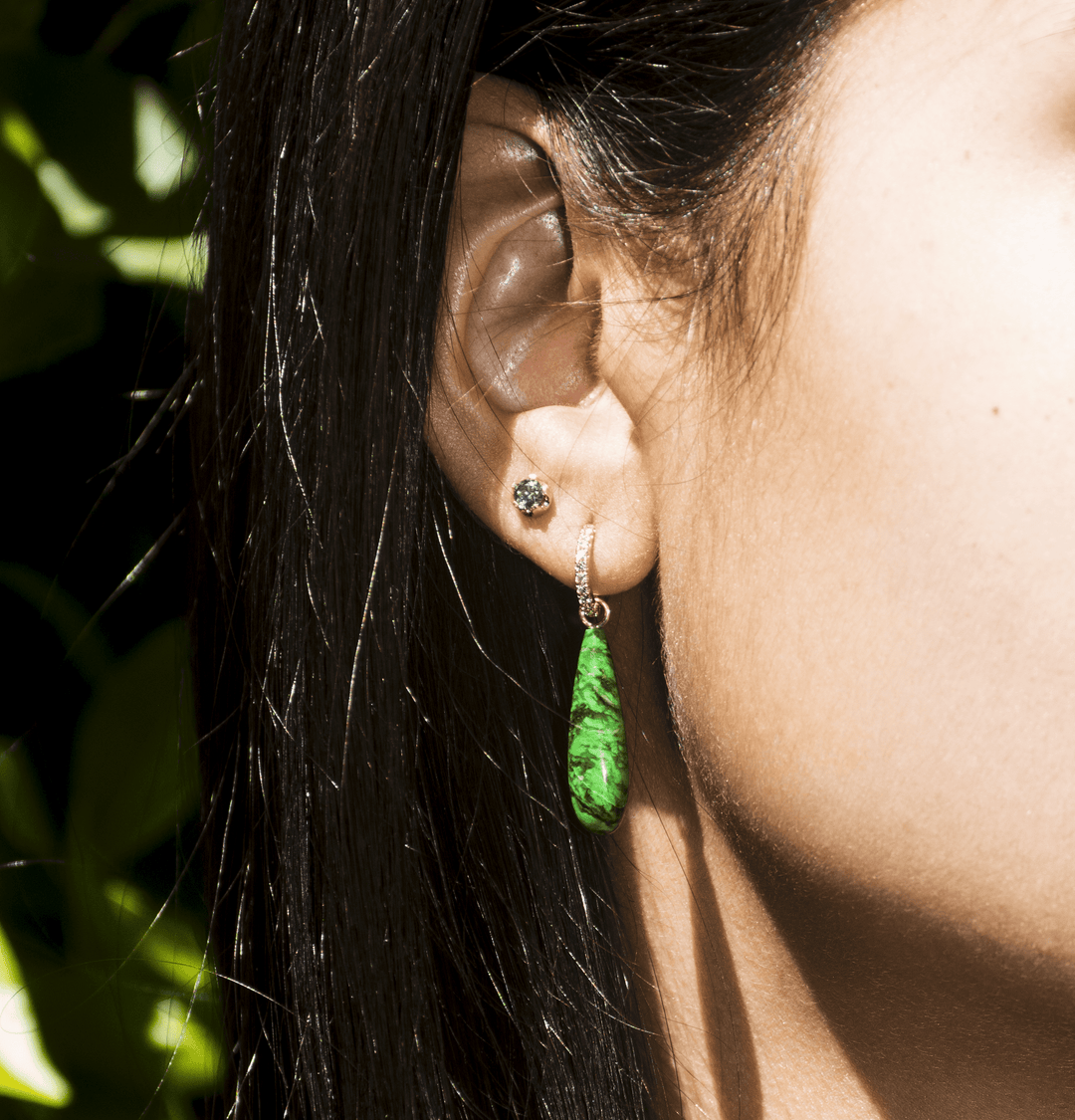 Round Blue/Green Stud